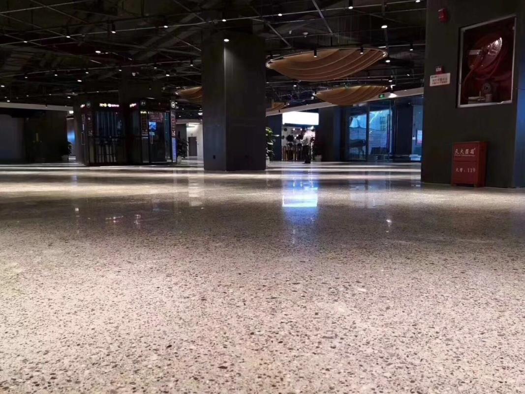 【新疆】大型娱乐商场地面改造耐磨无尘装甲地坪效果
